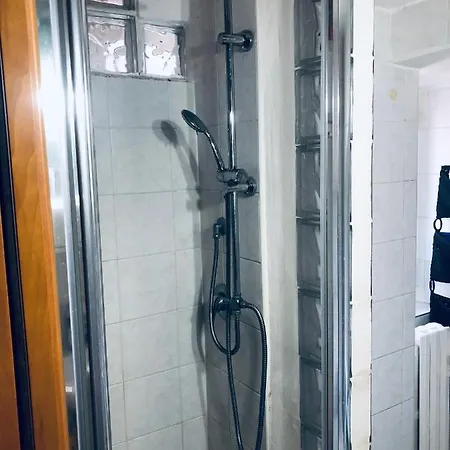 C.b.guesthouse * Bari