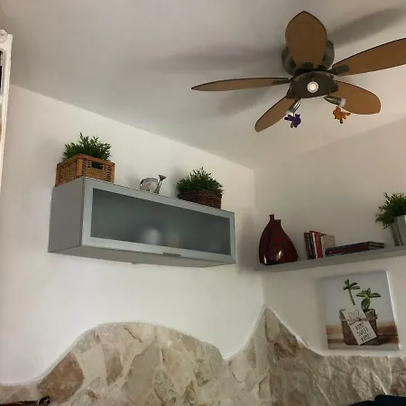 C.b.guesthouse Бари